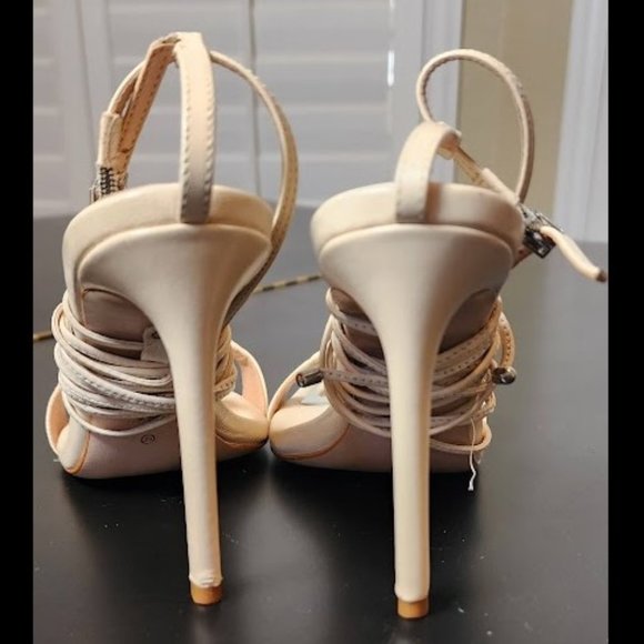 SCHUTZ Strappy Vikki Sandal Cream 8.5B - Picture 6 of 12